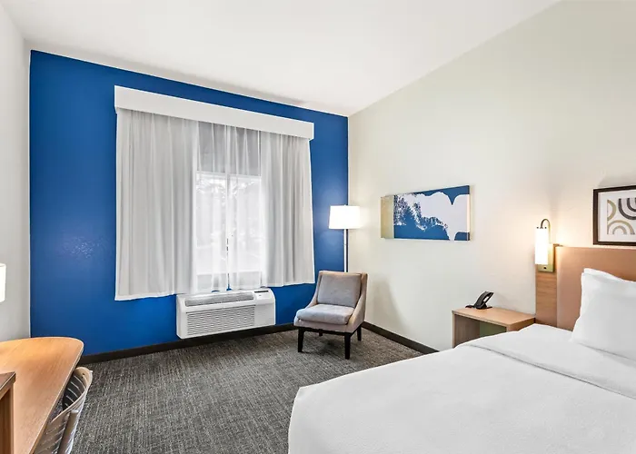 Spark By Hilton Duluth