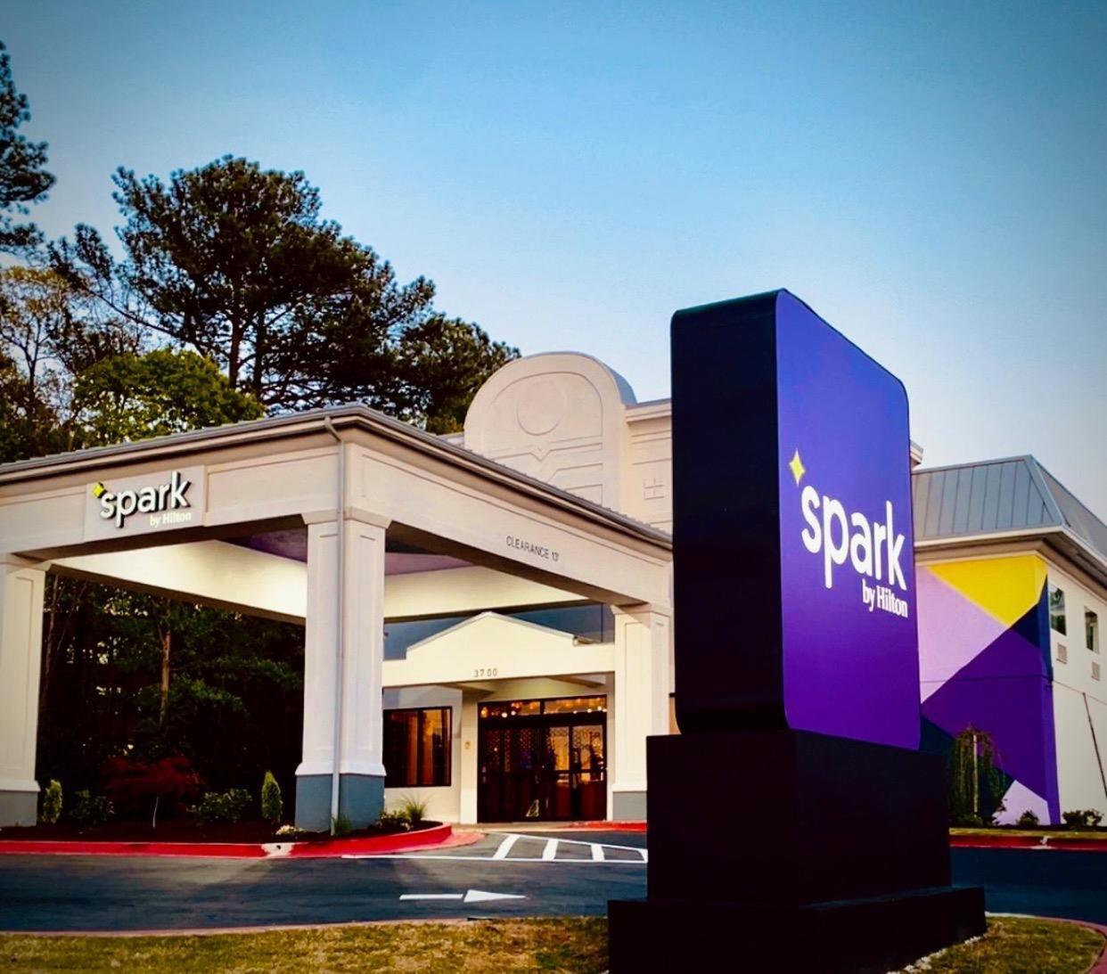 Spark By Hilton Hotel 3*
