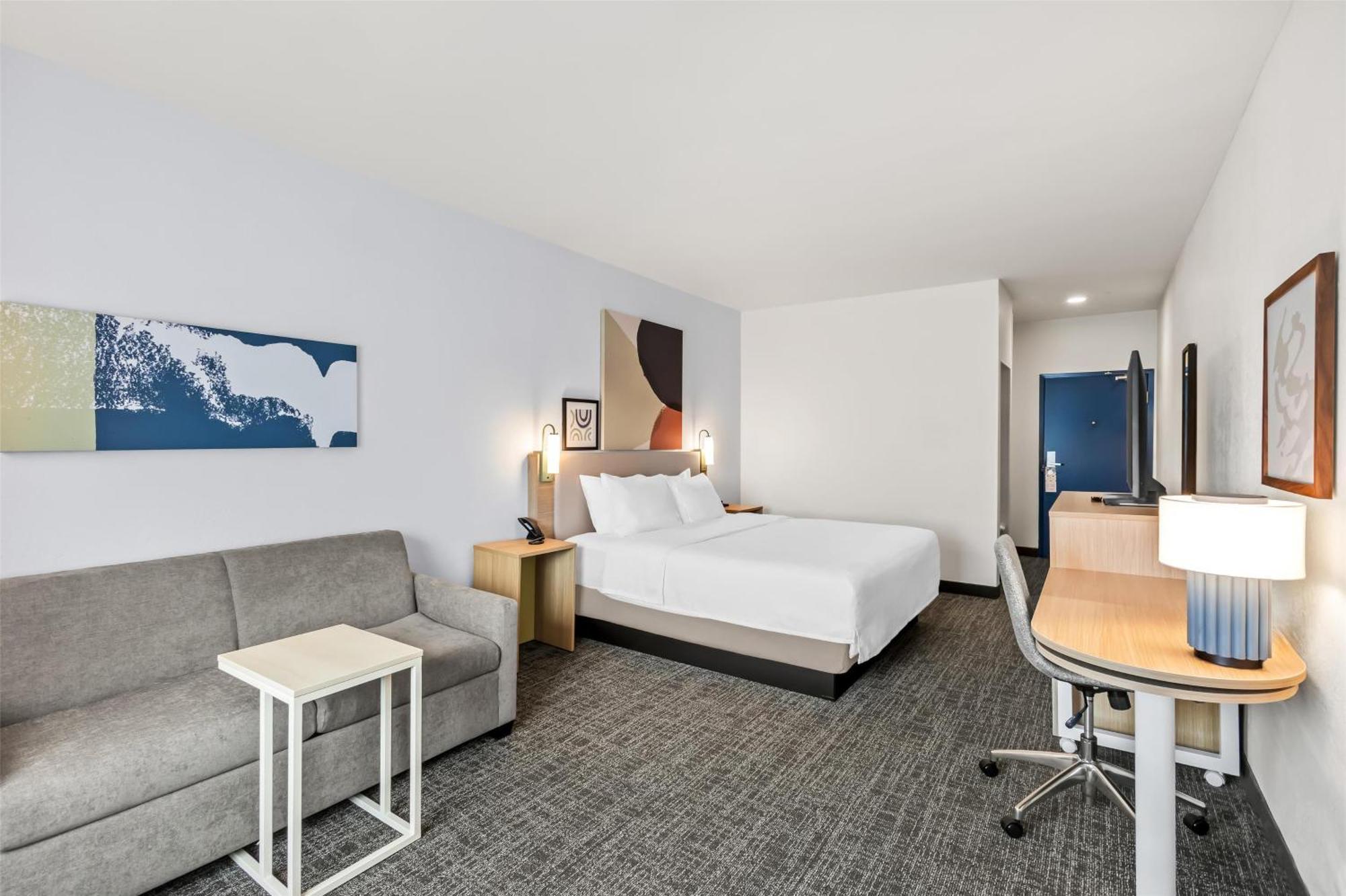 Hotel Spark By Hilton 3*
