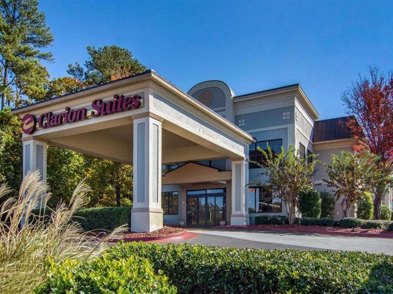 Spark By Hilton Hotel 3*